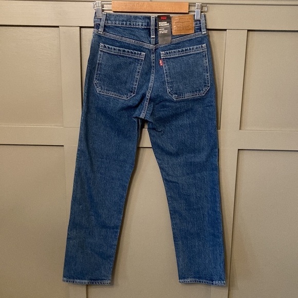 LEVI’S Wedgie Straight High Rise Crop Jeans in Middle Sister Size 25 New NWT - Picture 7 of 14